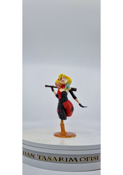 Harley Quinn Büst Figür 16 cm Batman