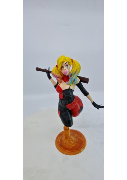 Harley Quinn Büst Figür 16 cm Batman