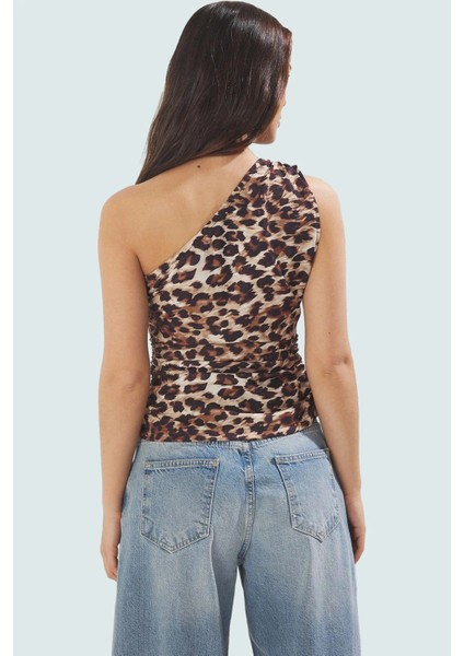 Asimetrik Yaka Kolsuz Bluz %88 Polyester %12 Elastan Çok Leopar Desen Premium Kalite modelleri