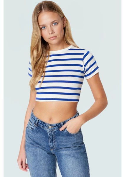 Rahat Viskoz Ribana Kumaş Çizgili Crop Bluz Fitted Günlük Stil Trend Tasarım Konforlu Kesim