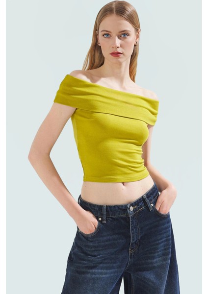 Kısa Kollu Fitted Bluz Carmen Yaka Viskoz Ribana Kumaş Günlük Kullanım Için Konforlu Kesim fiyatları