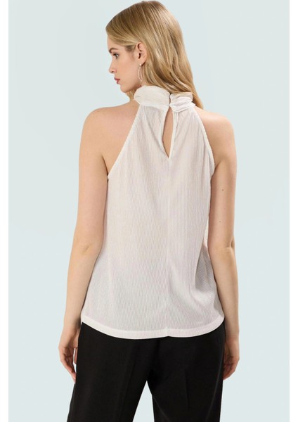 Kadın Yazlık Bluz Halter Yaka Pilise Dokuma Regular Kalıp Polyester Kumaş modelleri