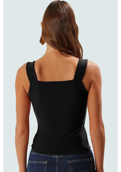 Yazlık Crop Bluz V Yaka Fitted Kalıp Sandy Dokuma Kaliteli Işçilik Mükemmel Uyum