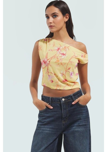 Çiçek Desenli Astarlı Polyester Bluz Asimetrik Yaka Kısa Kol Yazlık Örme Dayanıklı Malzeme