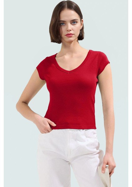 Vücuda Oturan Pamuklu Ribana Bluz Şık ve Rahat Yazlık Uzun Ömürlü Kullanım Trend Tasarım