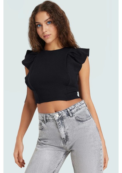 Fitted Crop Bluz Örme Kumaş Büzgülü Kollarla Rahat Şıklık Profesyonel Görünüm Seçkin Malzeme