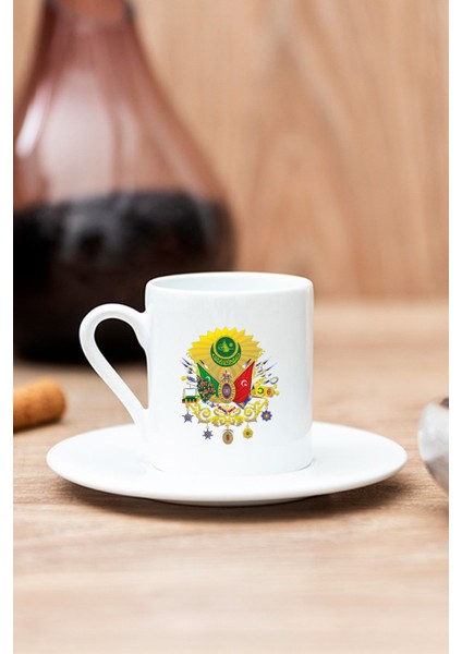 Beyaz Osmanlı Armalı Türk Kahvesi Fincanı, Şık ve Geleneksel Tasarım.
