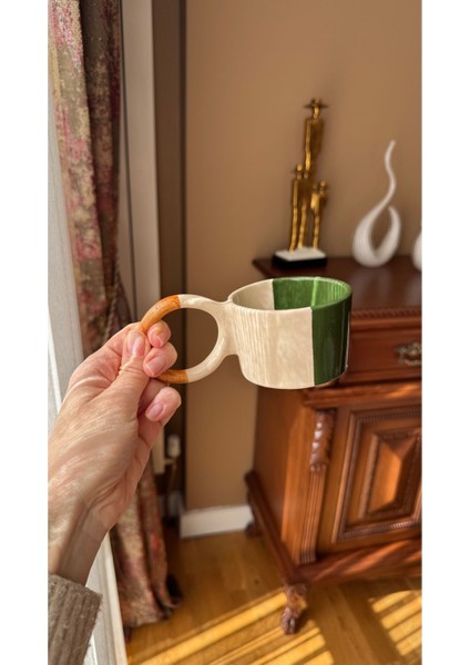 Renkli Seramik Fincan, Şık ve Canlı Tasarım, Günlük Kullanım Için Mükemmel Seçim