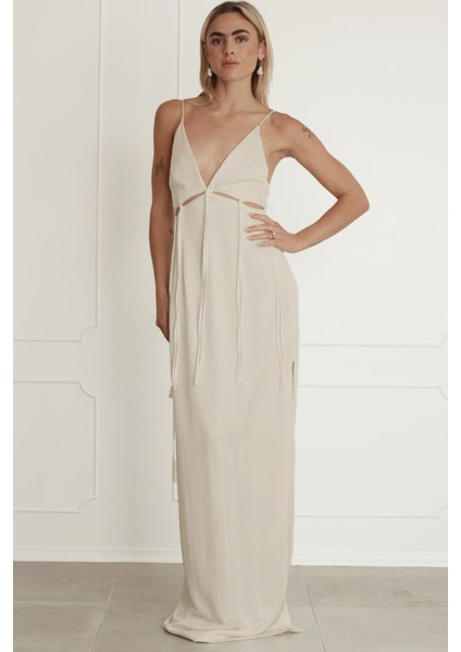 Uzun Saçaklı Pencereli Ince Askılı V Yaka Keten Maxi Kokteyl Uzun Doğal Keten Elbise modelleri