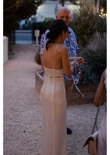 Uzun Saçaklı Pencereli Ince Askılı V Yaka Keten Maxi Kokteyl Uzun Doğal Keten Elbise