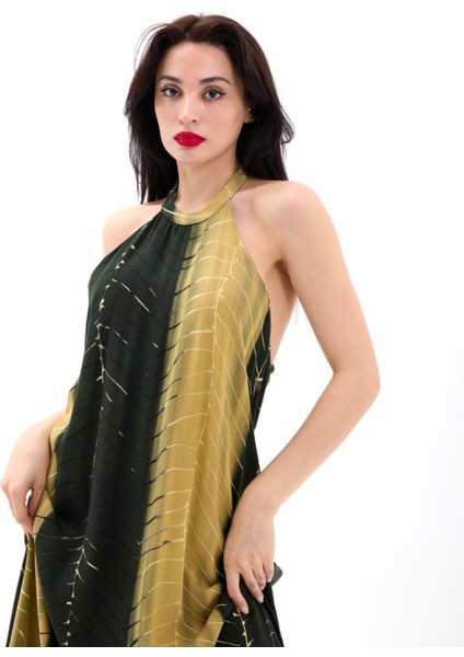 Full Sırt Dekolteli Blok Desenli Halter Yaka Şifon Iki Renk Geçişli Yazlık Uzun Çizgi Efektli Elbise fırsatları