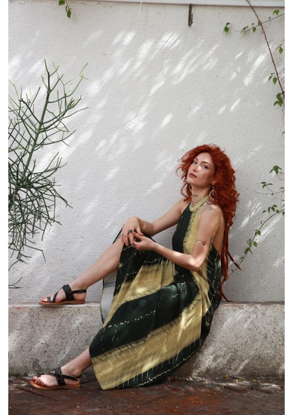 Full Sırt Dekolteli Blok Desenli Halter Yaka Şifon Iki Renk Geçişli Yazlık Uzun Çizgi Efektli Elbise