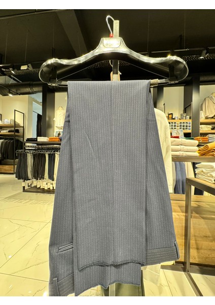 Erkek Lacivert Slim Fit Takım Elbise | Modern Kesim | Tek Yırtmaçlı Ceket & Dar Paça Pantolon fırsatları