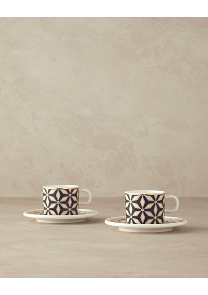 Şık Siyah Porselen 4'lü Kahve Fincan Takımı, 2 Kişilik