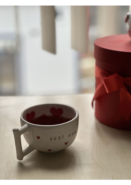 Renkli Kalpli Annelere Özel Kupa, Sevgiyle Tasarlandı modelleri