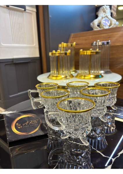 Yaldızlı Gold Detaylı Ayaklı Kahve ve Çay Bardağı, Şık ve Modern Sunum Ürünü