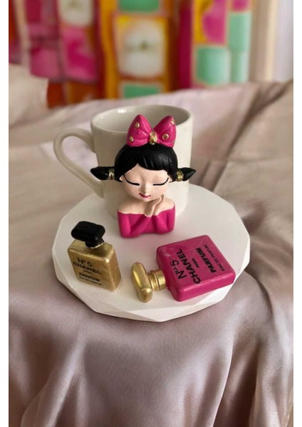 Pembe Şık Kahve Fincanı Modeli, Özel Tasarım Hediye Seçeneği modelleri