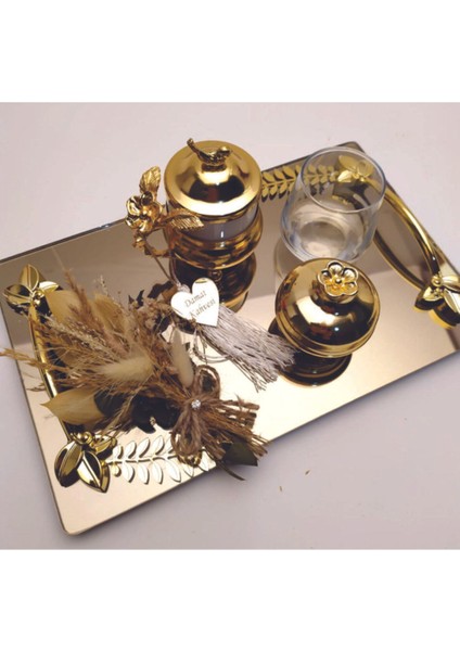 Altın Renkli Kahve Fincanı, Şık ve Dayanıklı, Şıklığa Zarafet Katıyor.