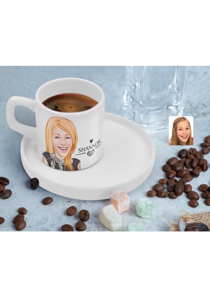 Isimli Kadın Karikatürlü Kahve Fincanı, Sevgili ve Aile Hediye, Beyaz