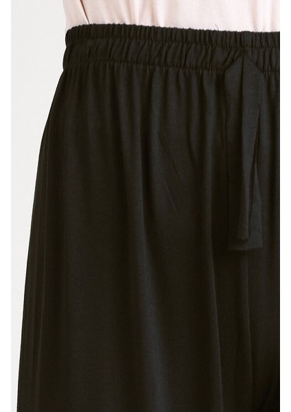 Pamuklu Viskon Ince Yazlık Cepli Jumbo Penye Pijama Pantolon Siyah - S-M fırsatları