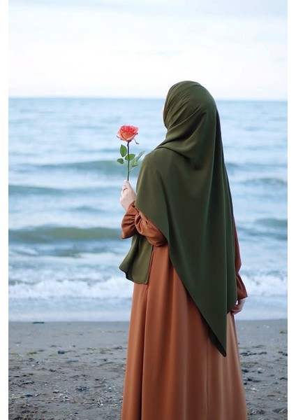 Tesettür Hijab Medine Ipeği Şal*haki modelleri
