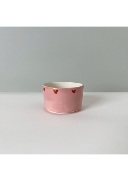 Kalpli Pembe Kahve Fincanı, Şık ve Sevgi Dolu Tasarım