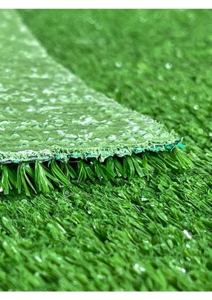 Yeşil Suni Çim Halı 7 mm 50 cm x 1,5 M, Dayanıklı ve Şık Bahçe Dekoru Için Ideal