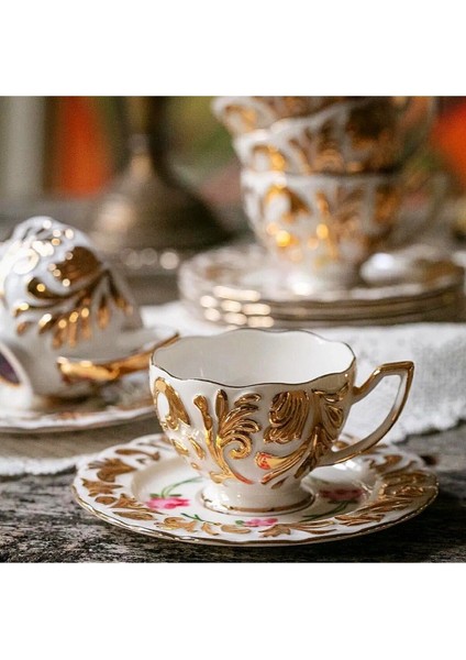 El Boyama Porselen Çay Fincanı, Beyaz, Şık ve Zarif Tasarım, 1 Adet