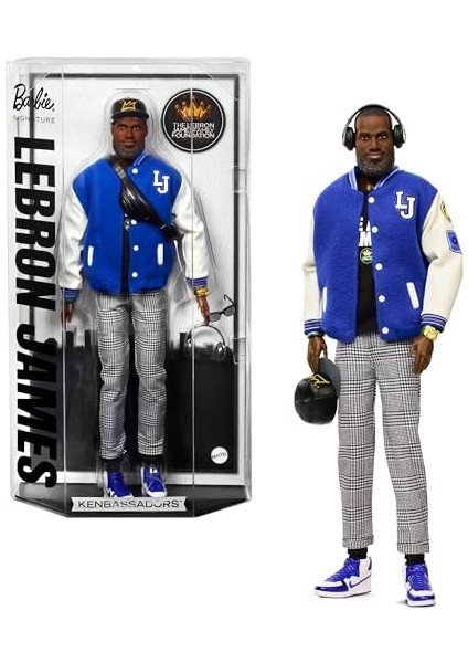 Kenbassadors Bebek, Lebron James, Kolej Ceketli Kıyafeti ve Aksesuarlarıyla Koleksiyona Uygun Barbie Signature Lebron James Kenbassadors Bebek HRM33 fiyatları