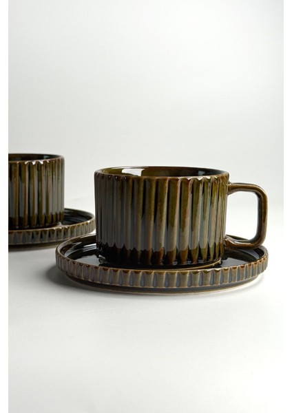 Renkli 4 Parça Çay Fincan Takımı, Şık ve Zarif Tasarım fırsatları