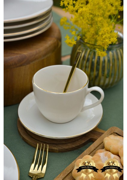 Altın Yaldız Detaylı 4'lü Porselen Çay Fincan Takımı, Şıklık ve Zerafet Sağlar