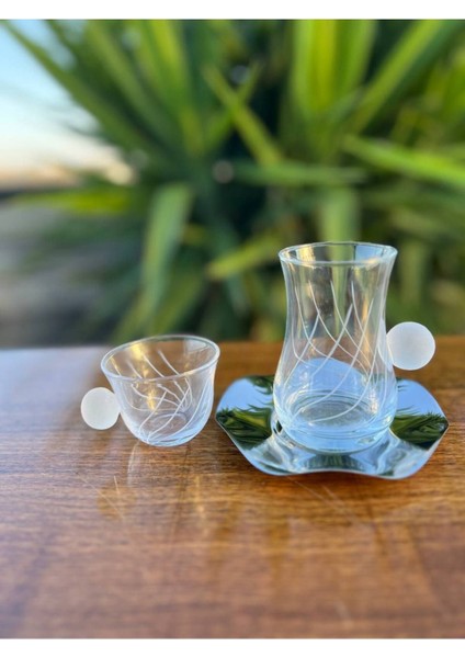 18'li Çay ve Kahve Seti, Gümüş Renkli, Zarif ve Şık Tasarım