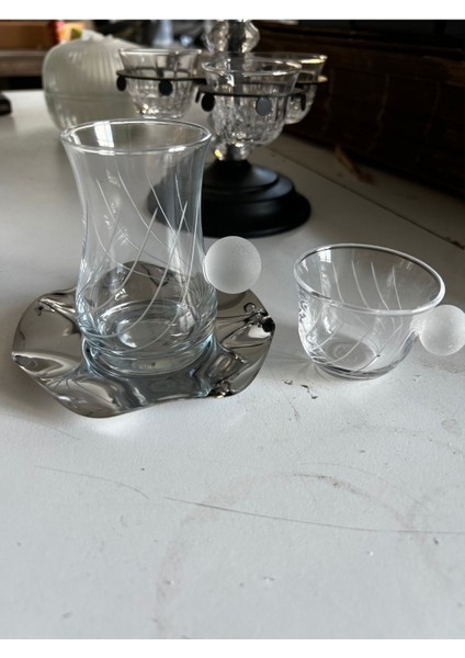 18'li Çay ve Kahve Seti, Gümüş Renkli, Zarif ve Şık Tasarım fiyatları