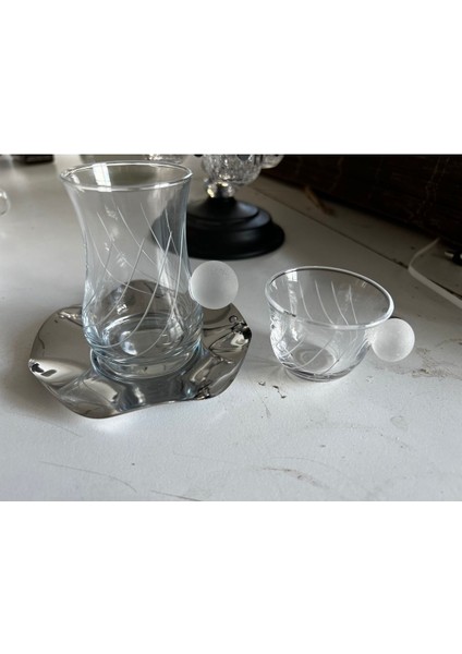 18'li Çay ve Kahve Seti, Gümüş Renkli, Zarif ve Şık Tasarım modelleri