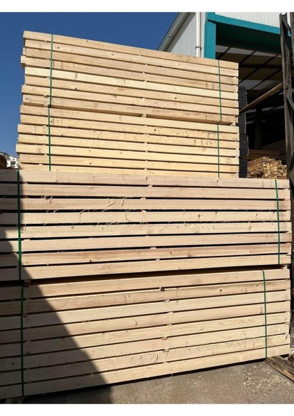 5X10X100 cm Doğal Bej Ahşap Kereste, Dayanıklı ve Kullanışlı Yapı Malzemesi