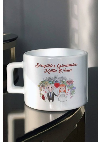 Sevgiliye Özel Kel Damat ve Gelin Baskılı Beyaz Fincan