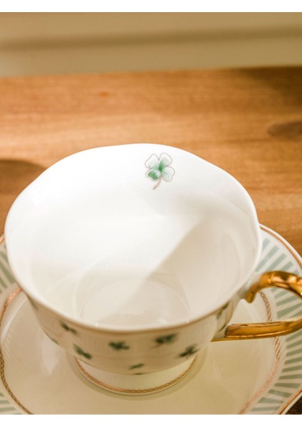 Yeşil Yonca Desenli 2 Kişilik Porselen Çay Fincan Takımı 220 ml modelleri
