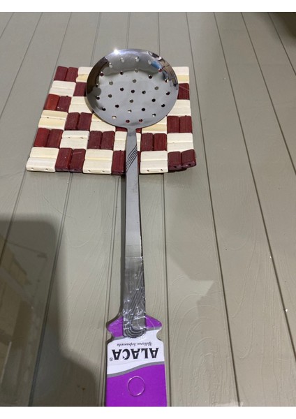 Gri Tekli Kevgir, Pratik Kullanım Için Ideal Mutfak Gereci