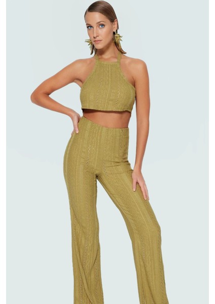 Dantel Detaylı Halter Yaka Crop Bluz ve Geniş Paça Pantolon Plaj Takımı Özel Tasarım fiyatları