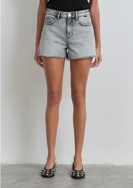 Cherry 90LAR Açık Gri Jean Şort 1410022-89734 fırsatları