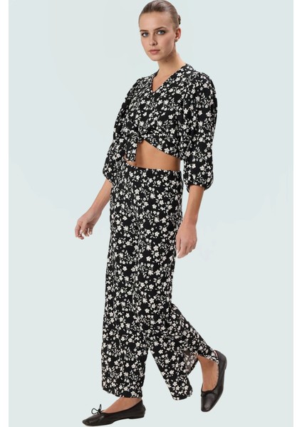 Çiçekli V Yaka Balon Kol Bluz Pantolon Takım Rahat Günlük Stil Özenle Seçilmiş Uzun Ömürlü