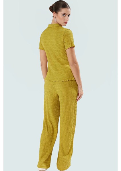 Kadın Örme Dokulu Kısa Kollu Gömlek Yaka Bluz ve Geniş Paça Pantolon Takım Özel Tasarım modelleri