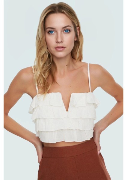 Yazlık Crop Bluz Katlı Fırfır Detay Pamuklu Dokuma Kumaş Plaj ve Günlük Stil Rahat Kullanım