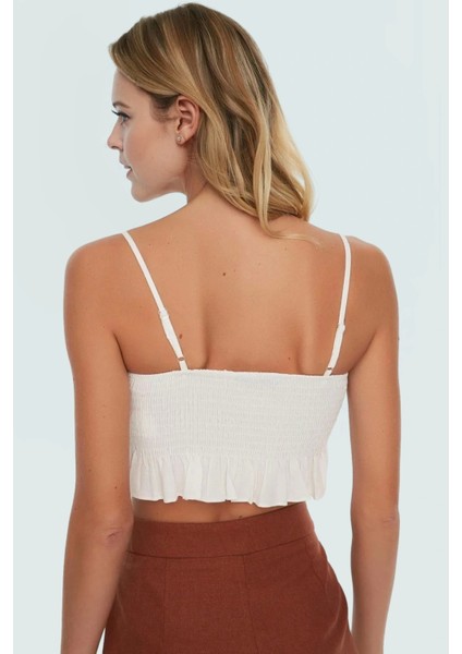 Yazlık Crop Bluz Katlı Fırfır Detay Pamuklu Dokuma Kumaş Plaj ve Günlük Stil Rahat Kullanım fiyatları