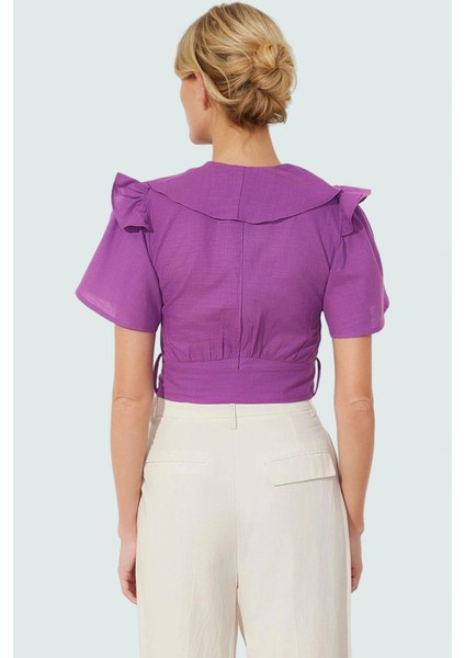 Flamlı Pamuk V Yaka Fitted Bluz Yazlık Günlük Tarz Konforlu Kesim Şık Görünüm fırsatları