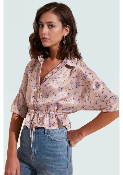 Kadın Pudra Çiçekli Saten Bluz Düğmeli Crop Kalıp Günlük Zarifane Tasarım Seçkin Malzeme fiyatları