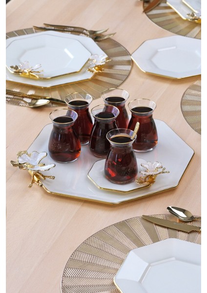 Dolmabahçe Sekizgen Krem Altın Yaldızlı 6 Kişilik 34 Parça Pasta Servis Takımı