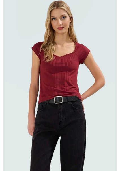 Fitted Örme Bluz Kalp Yaka Yazlık Günlük Premium Kalite Kullanım Için Modern Stil fiyatları