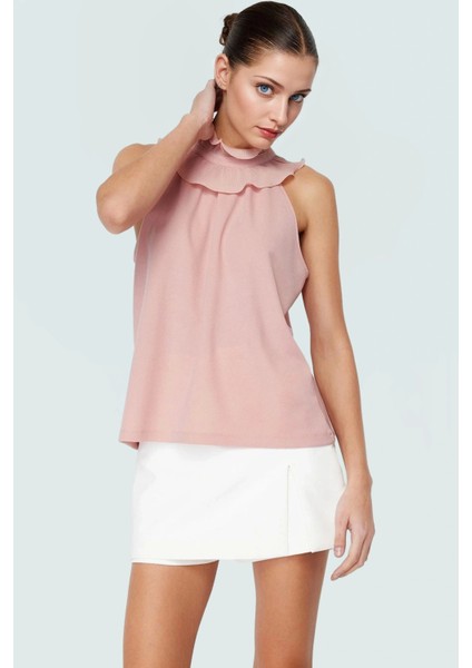 Halter Yaka Fırfırlı Bluz Örme Kumaştan Şık Modern Stil Premium Kalite Trend Tasarım