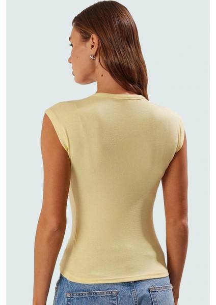 Kadın Viskoz Ribana Fitted Bluz Günlük Yazlık Rahat Kesim Özel Tasarım Seçkin Malzeme fiyatları